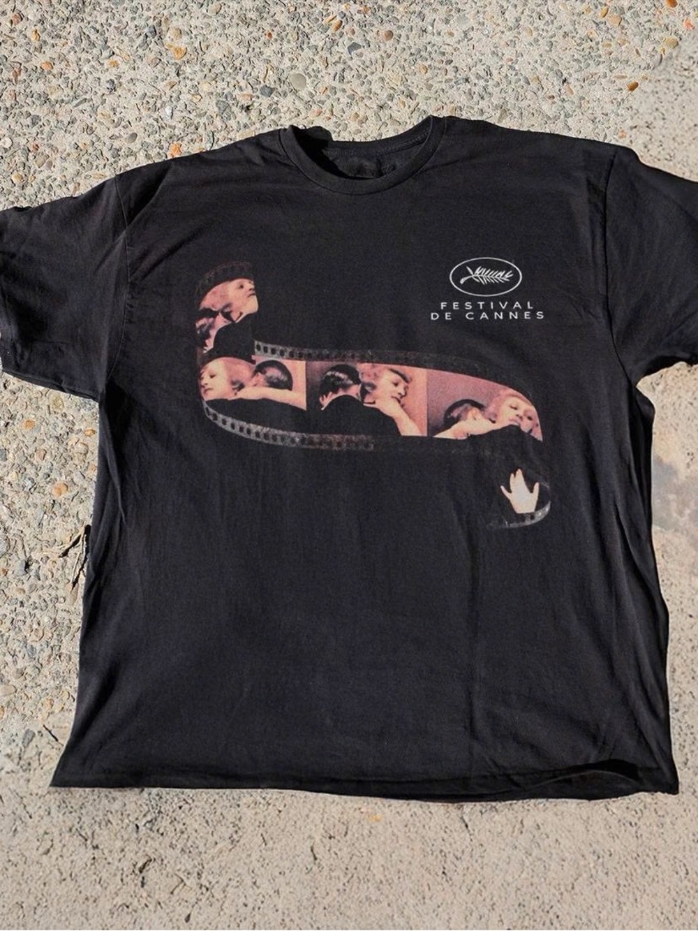 Festival de Cannes Black Short Sleeve Graphic Tee